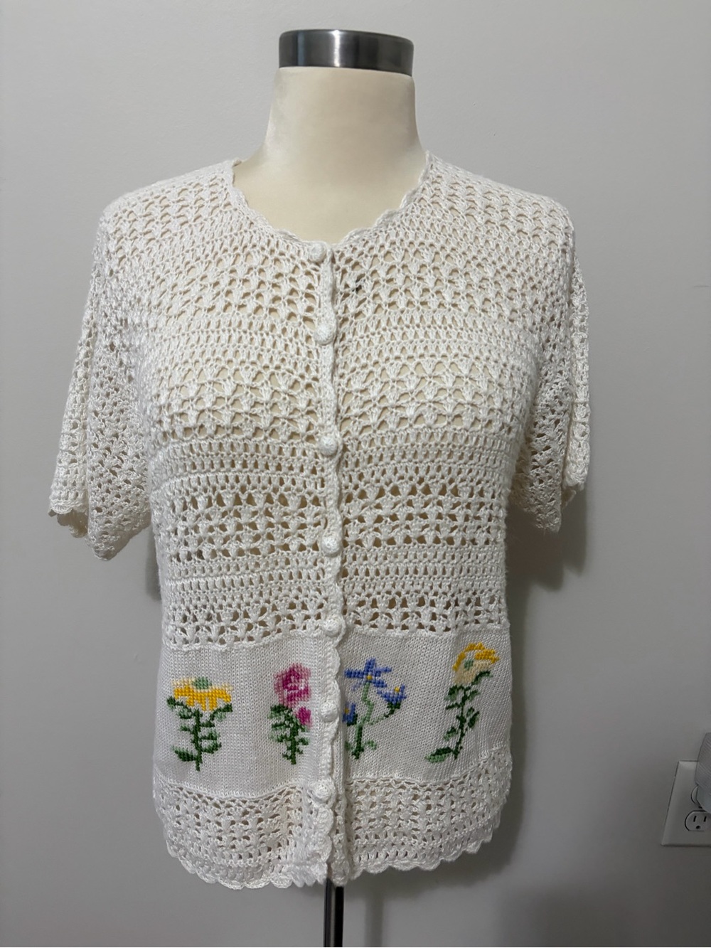 Vintage Teddi Petite M White Knit Top Floral Cottagecore Grandmacore